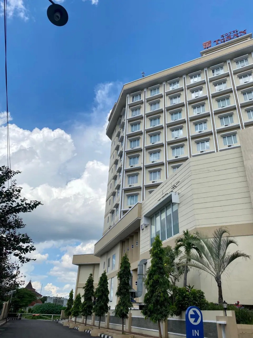 Tosan Hotel