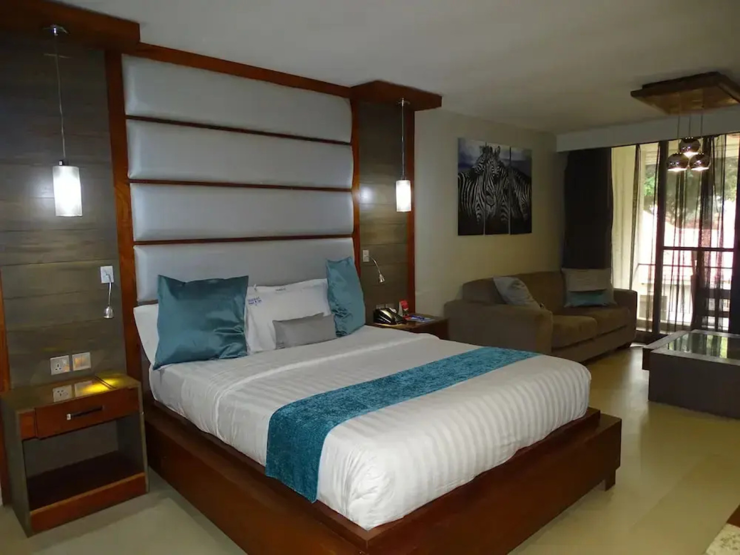 Отель Fairway Hotel & Spa