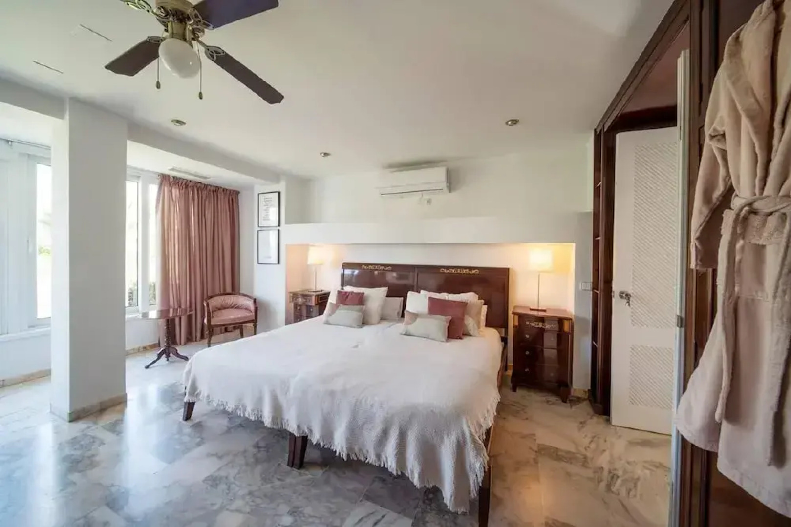 Charming 10 Pers Villa With Swimmingpool Sevilla