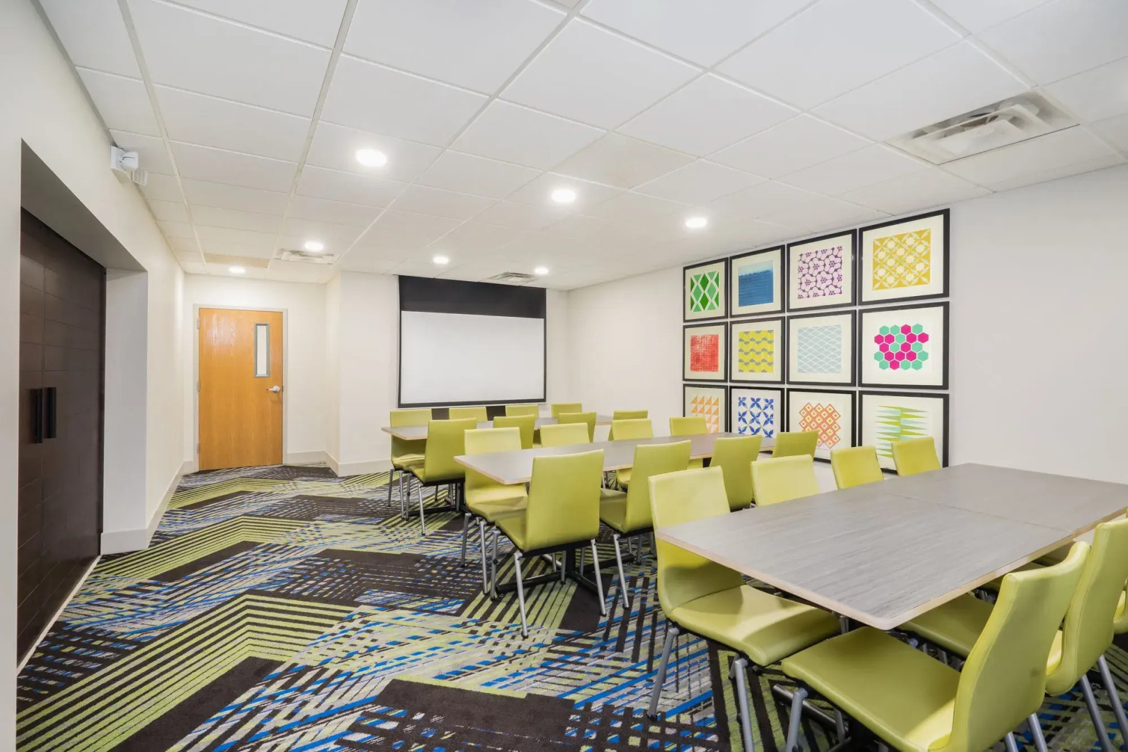 Holiday Inn Express Hotel & Suites Louisville East by IHG