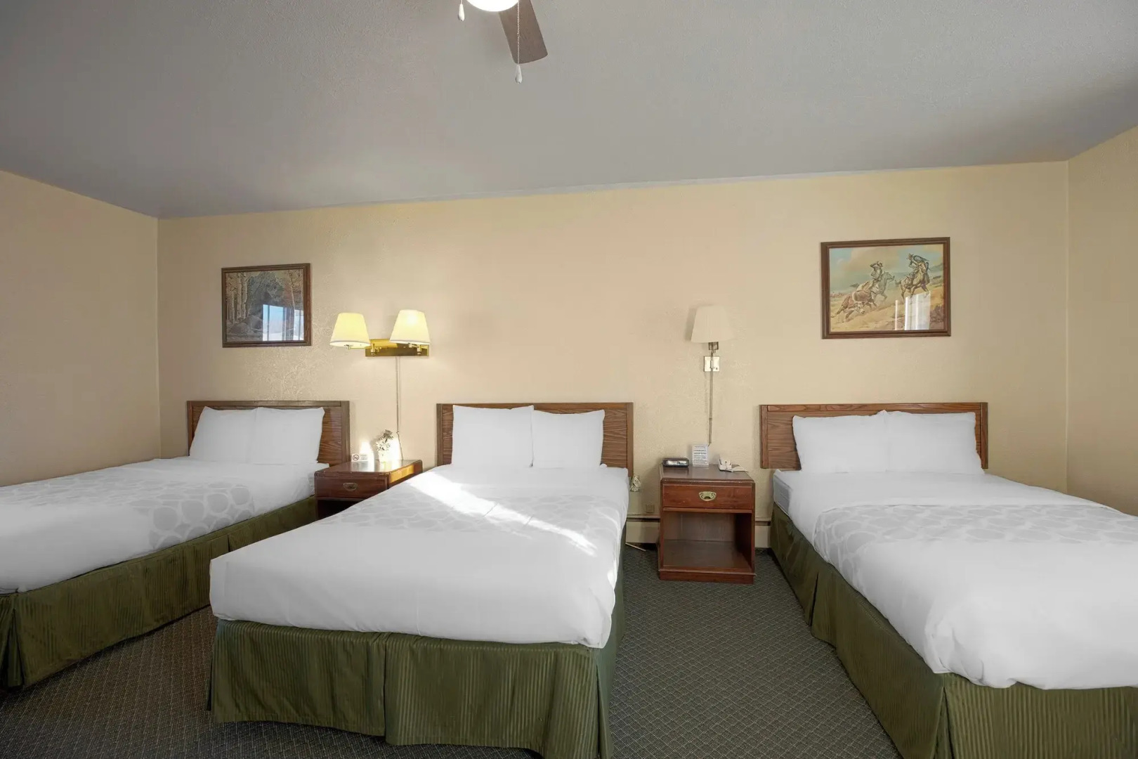 Love Hotels Silver Street By Oyo At Hurley Wi