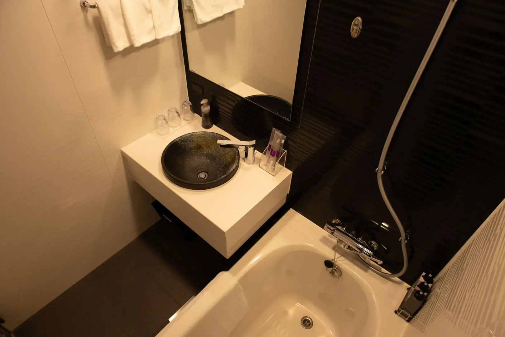 Отель Keihan Kyoto Hachijoguchi