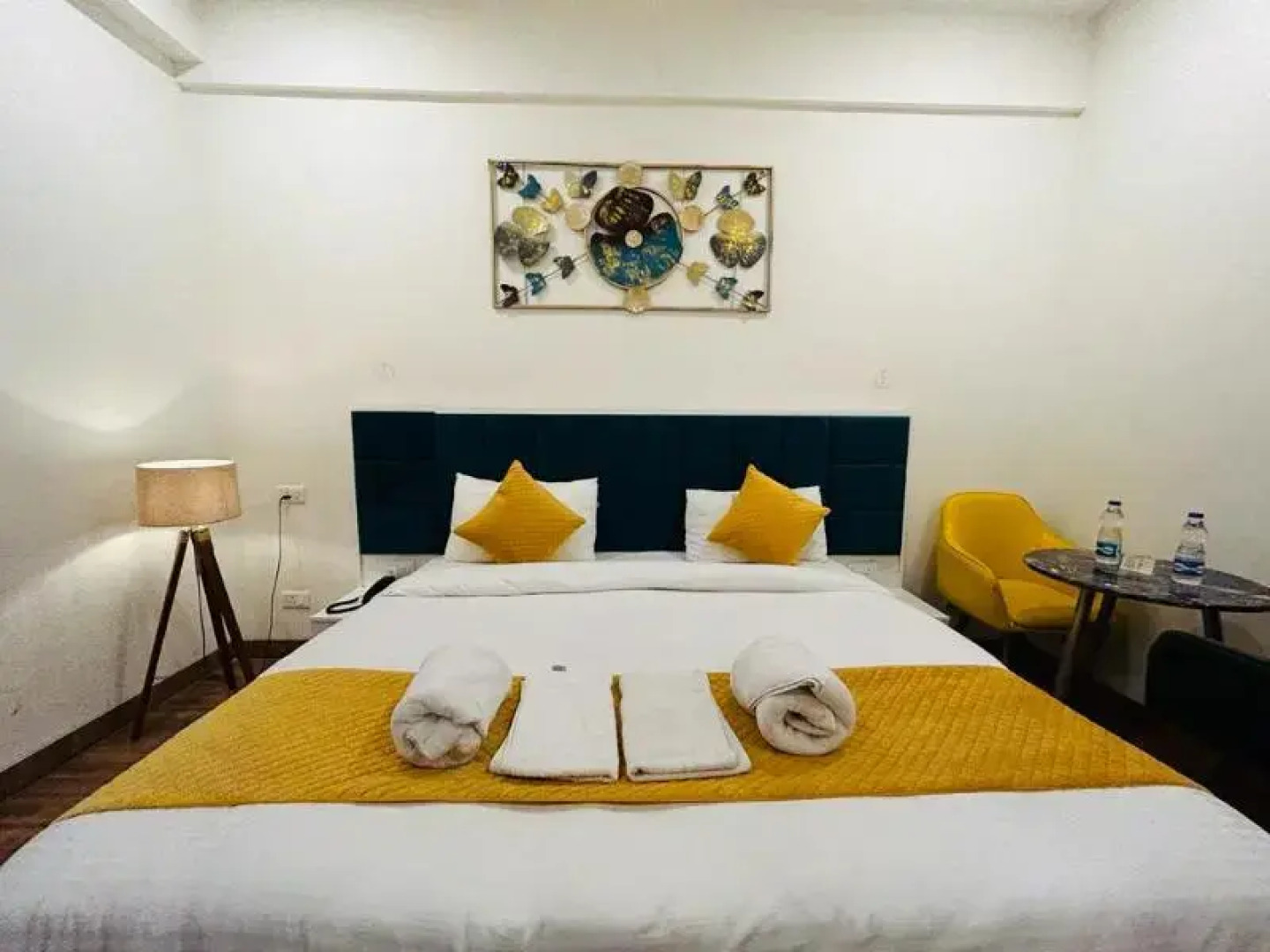 Hotel Amahi Inn Sector 30