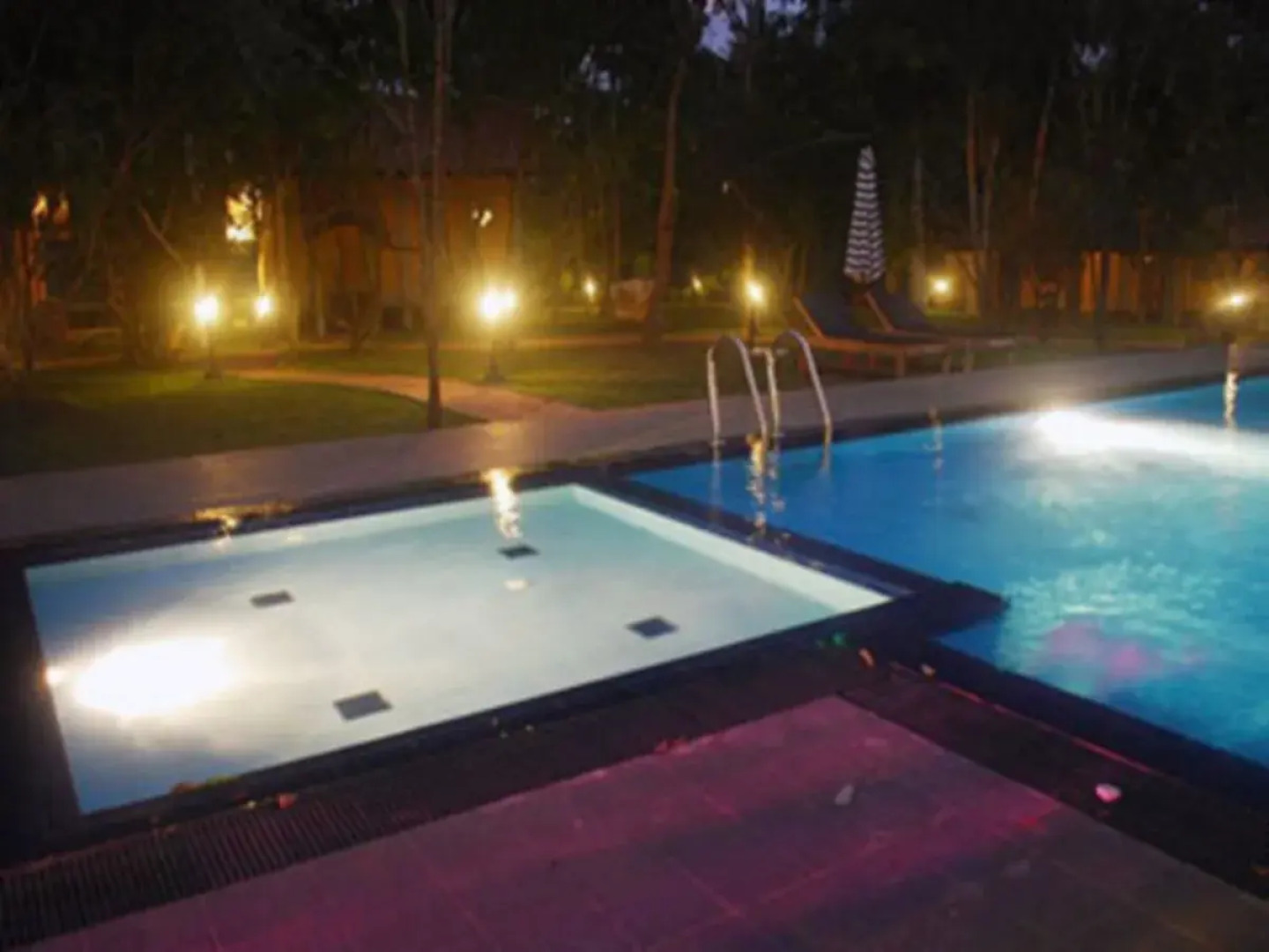 Lake Serenity Boutique Hotel