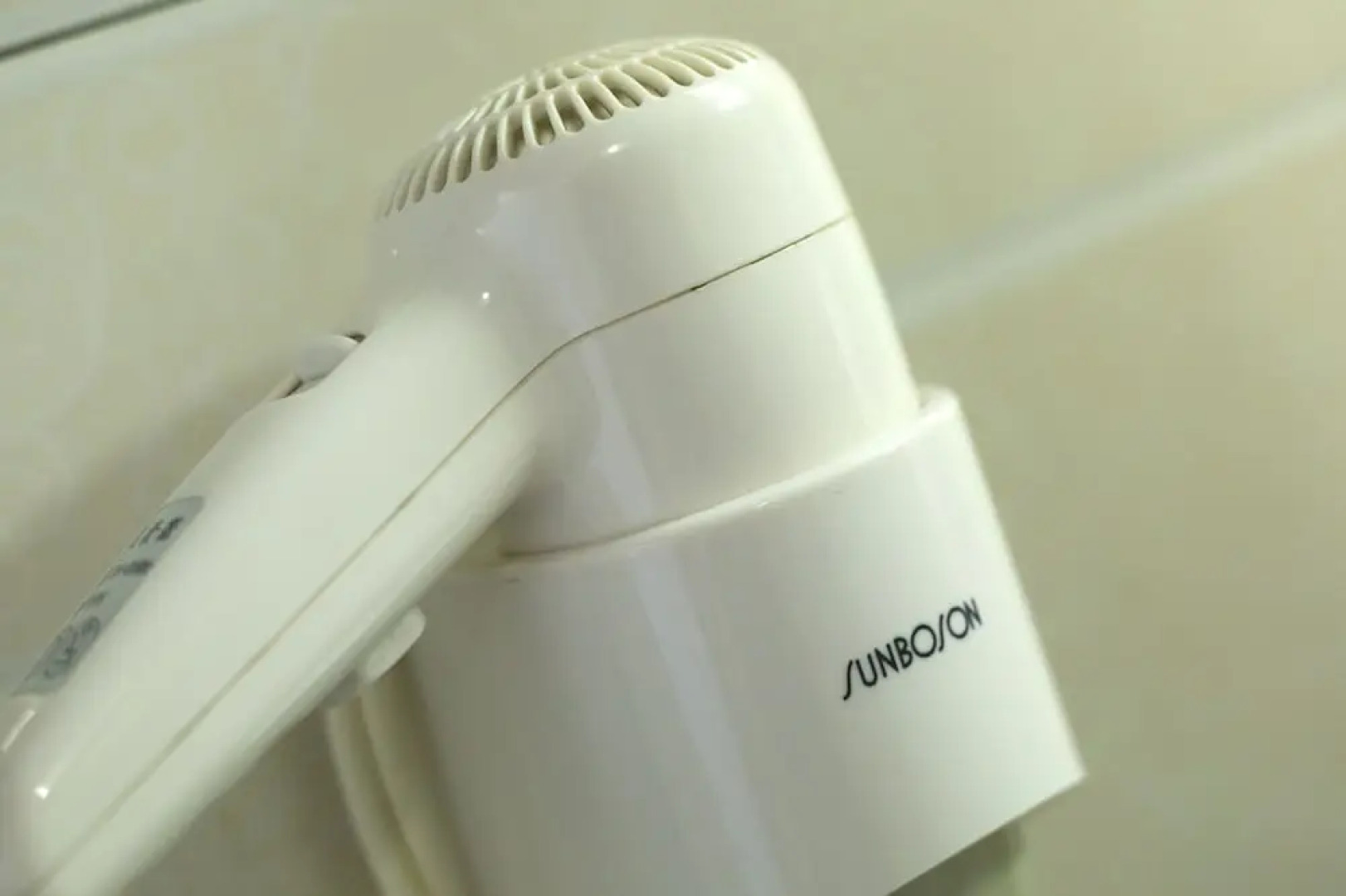 Mount Emei Moon Bay Hotel