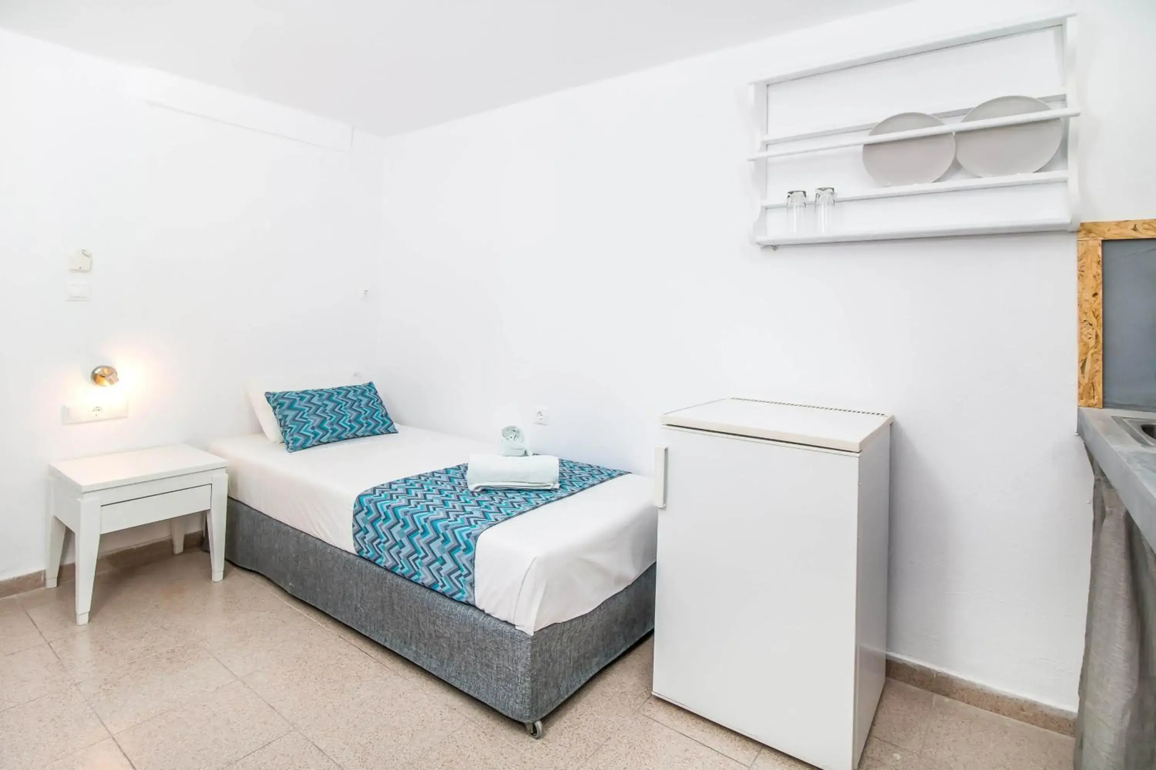 Tinas Plus Hotel