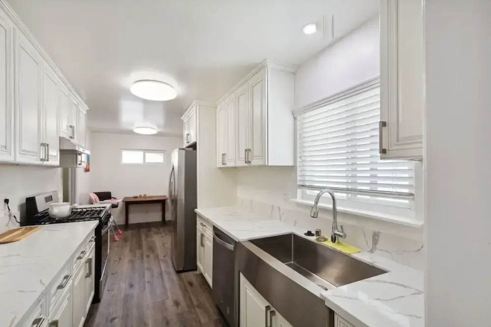 Modern Relaxing Retreat With Private Pool 4 Bedroom Home by RedAwning