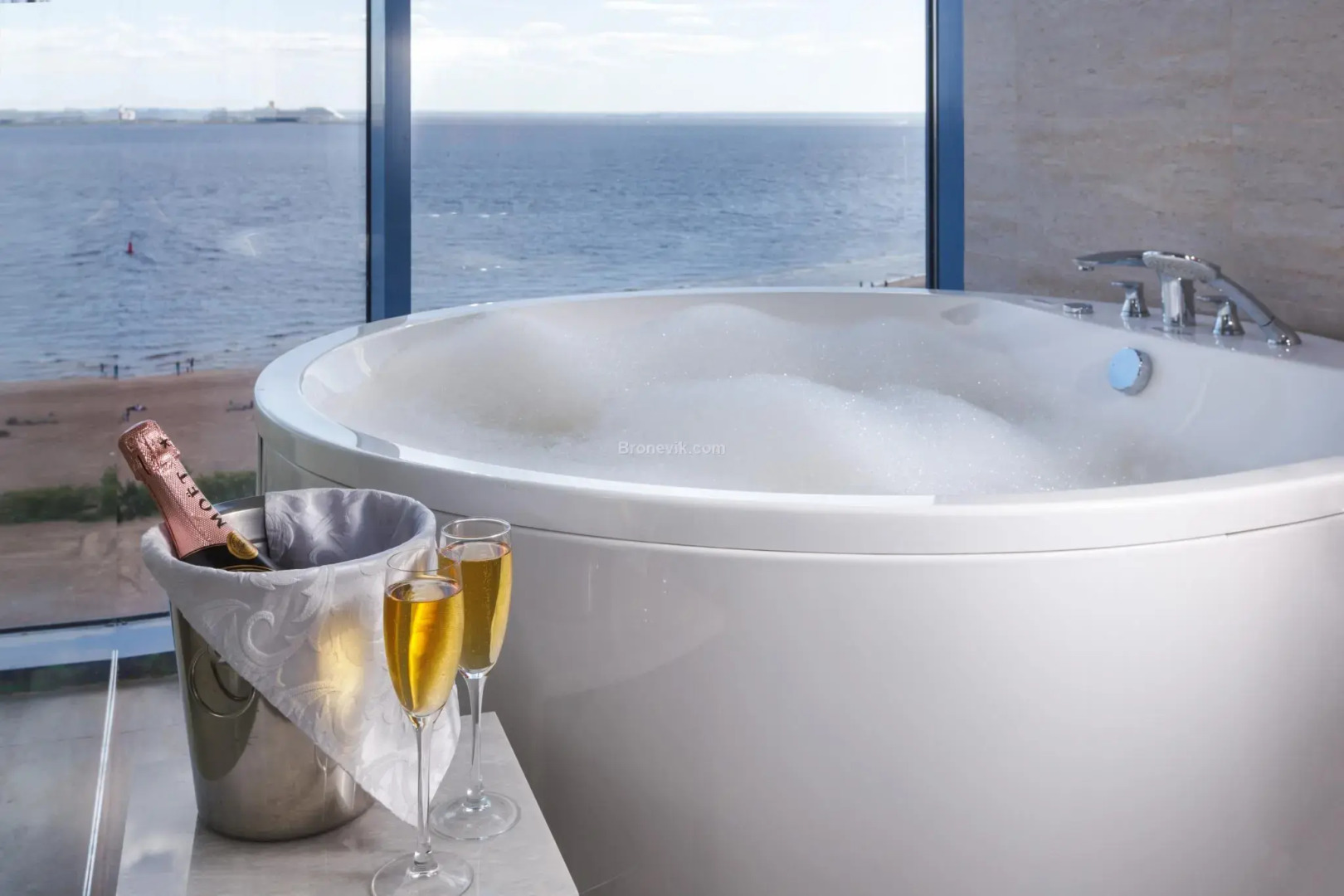 Отель Питерлэнд