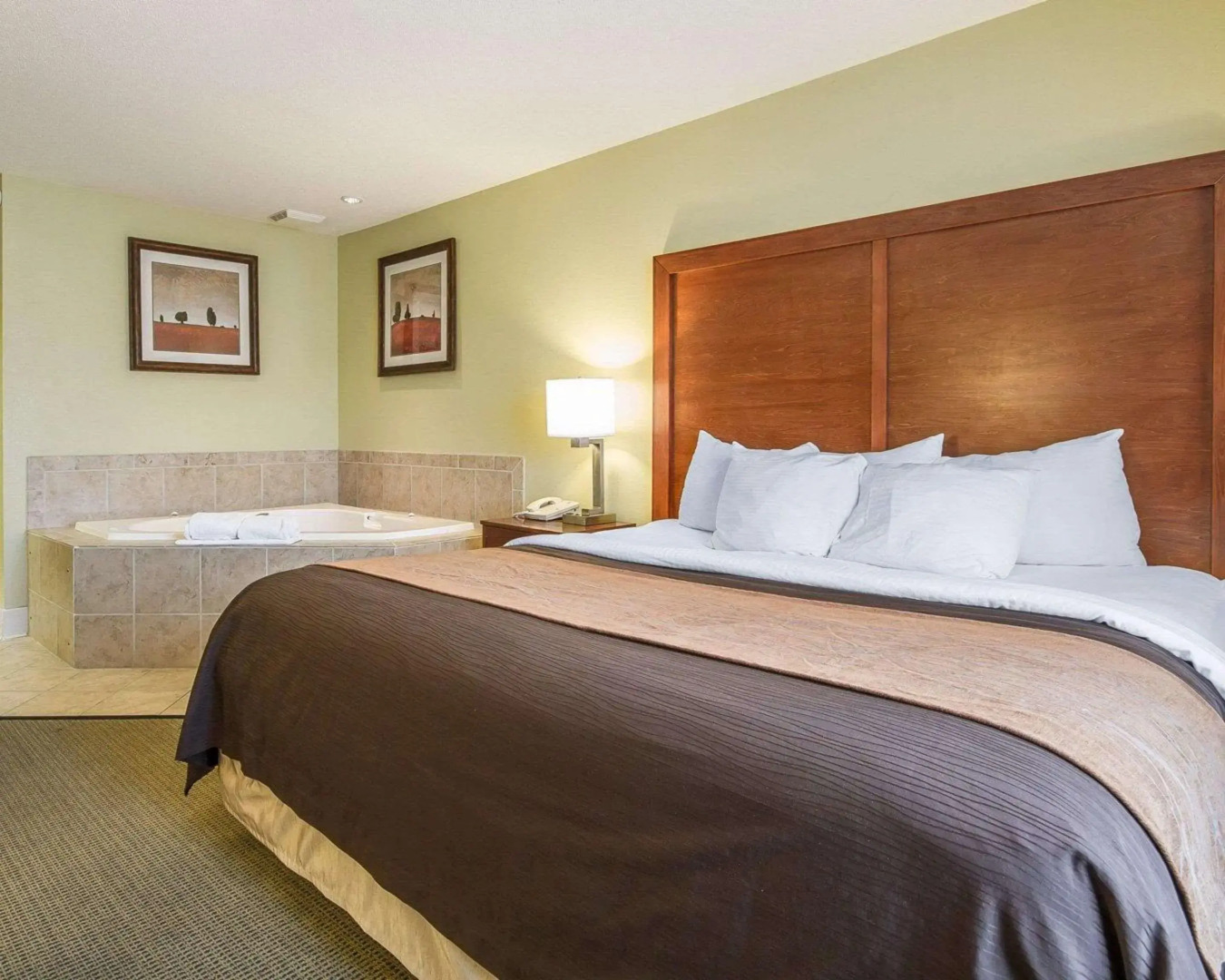 Comfort Inn & Suites