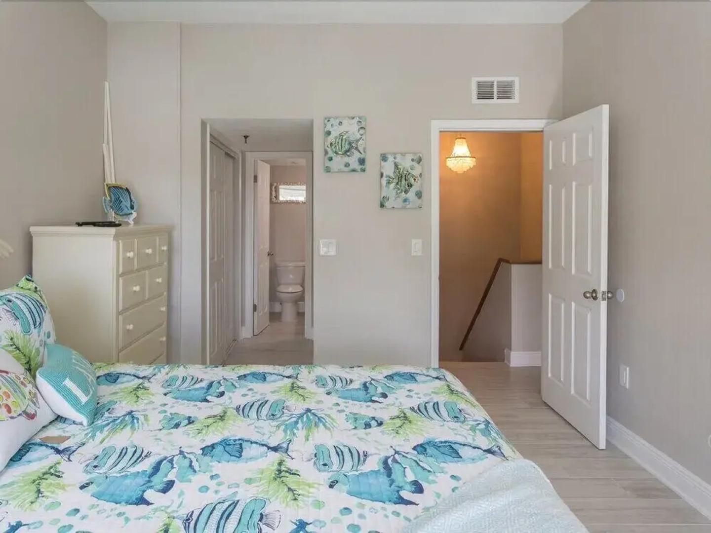 San Remo Beach Front Condo Star5Vaca