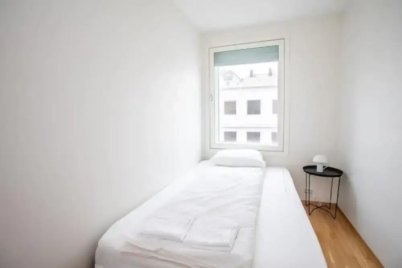 3 Bedroom Apartment With Free Parking