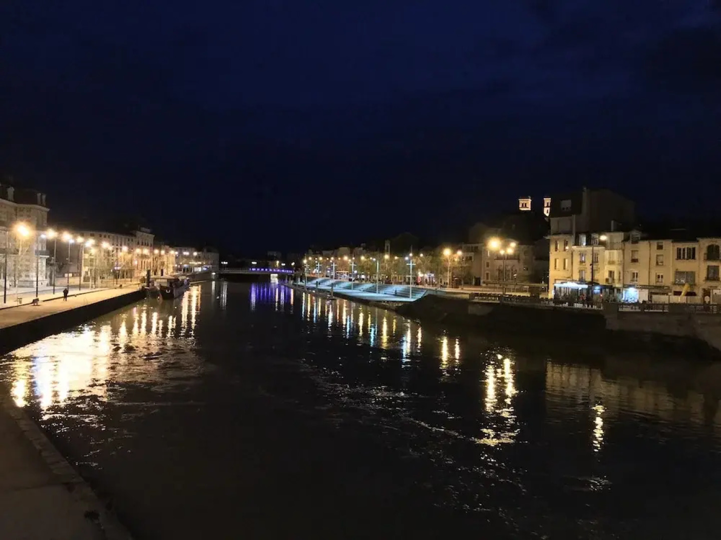 Sympathique logement en centre ville