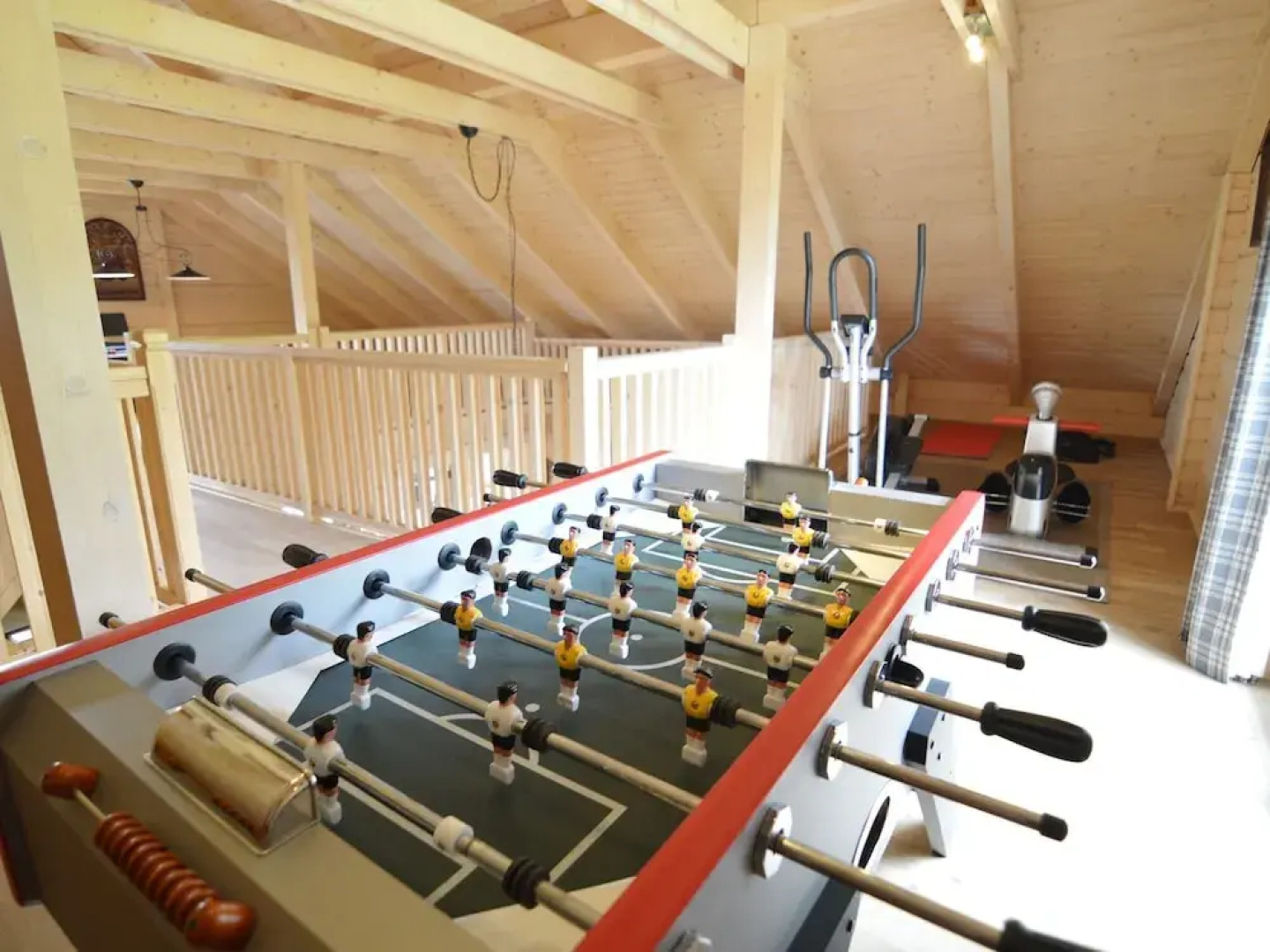 Cozy Chalet in Septon with Sauna and Jacuzzi