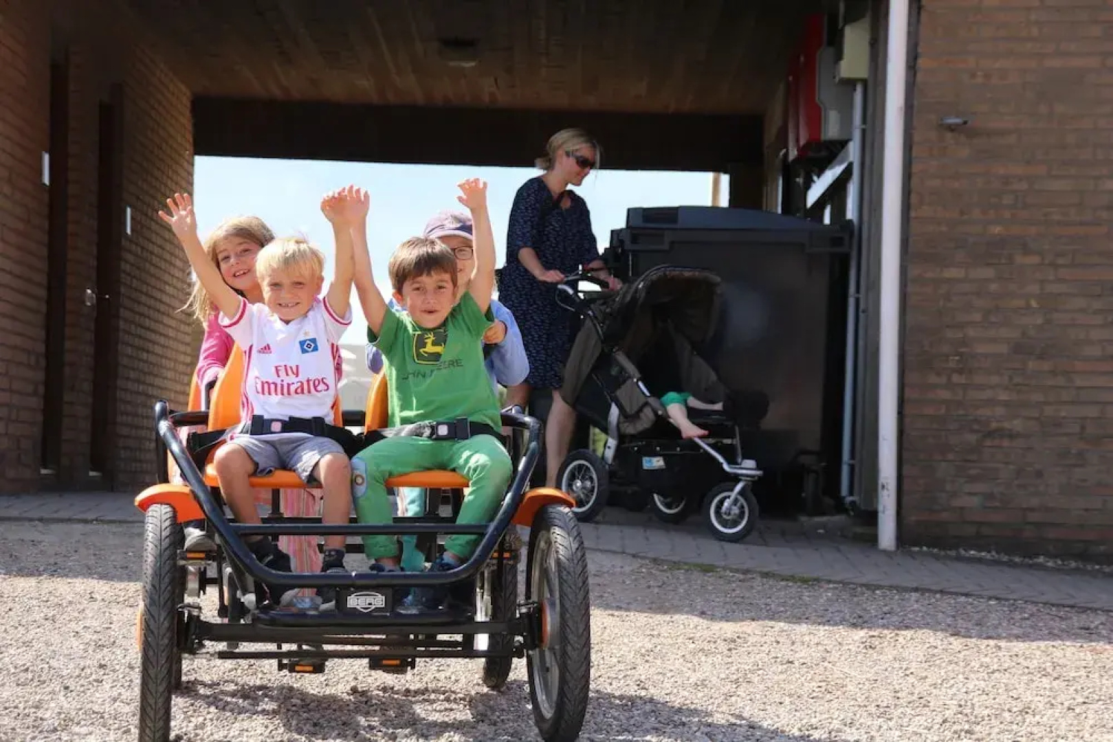Familien Erlebnishof Büdlfarm