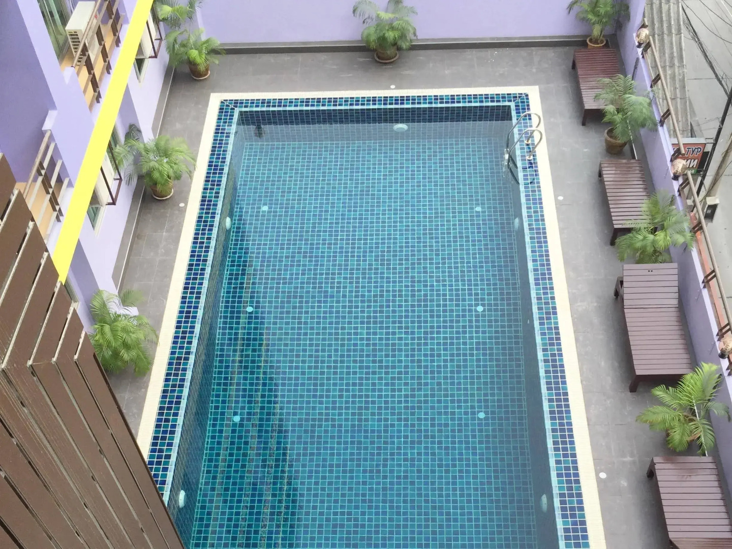 Eastiny Residence Hotel