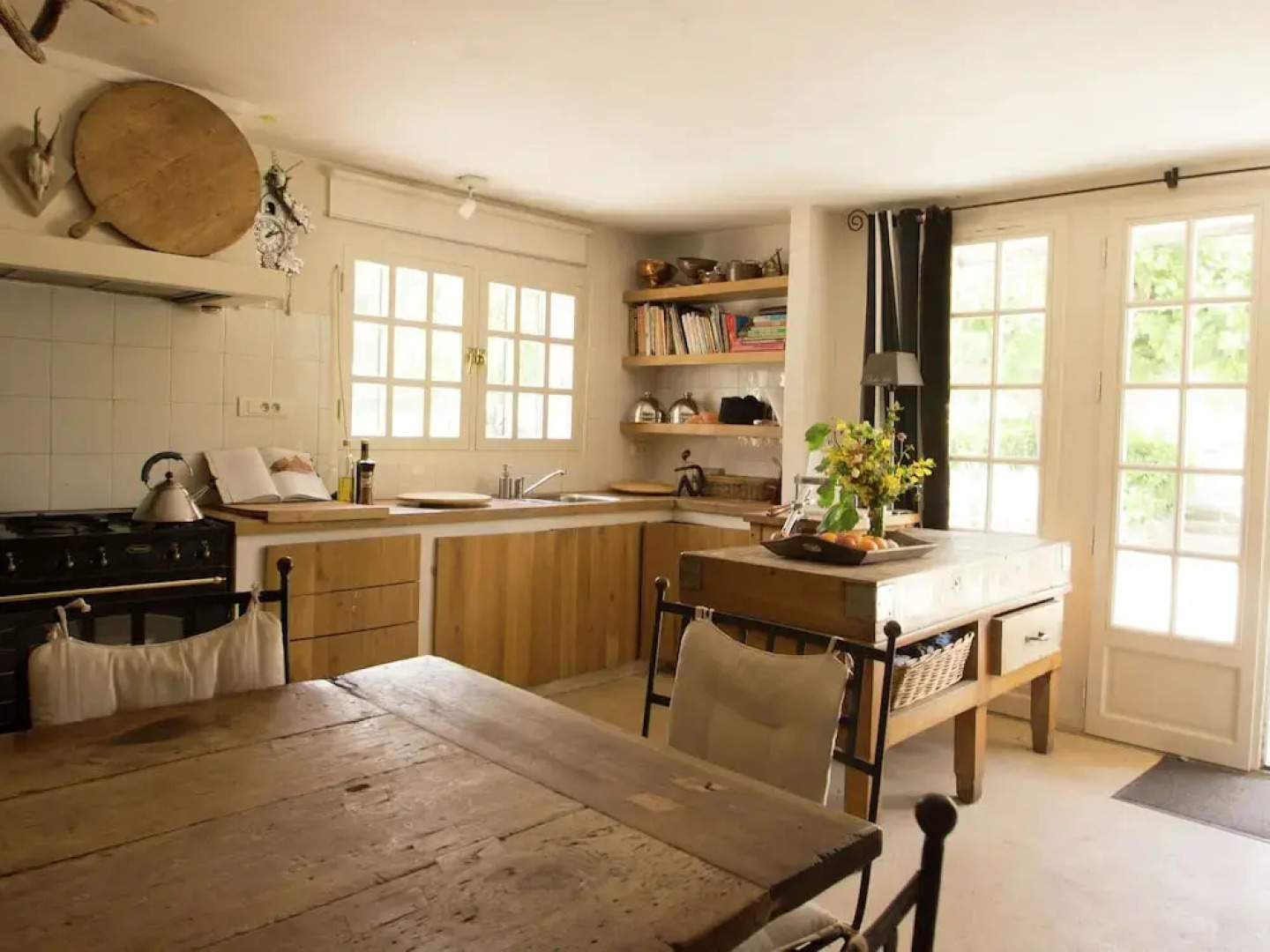 Plush Villa in Villecroze with Private Swimming Pool