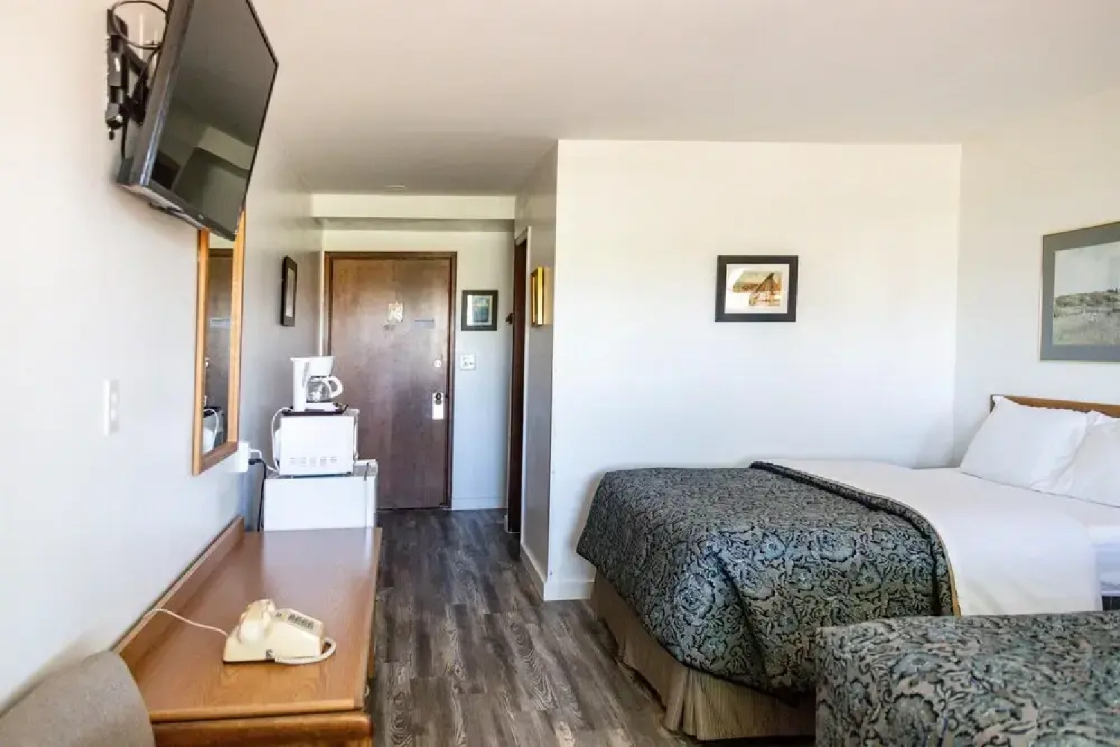 Riverwood Inn Hotel Premiere Double Queen Suite