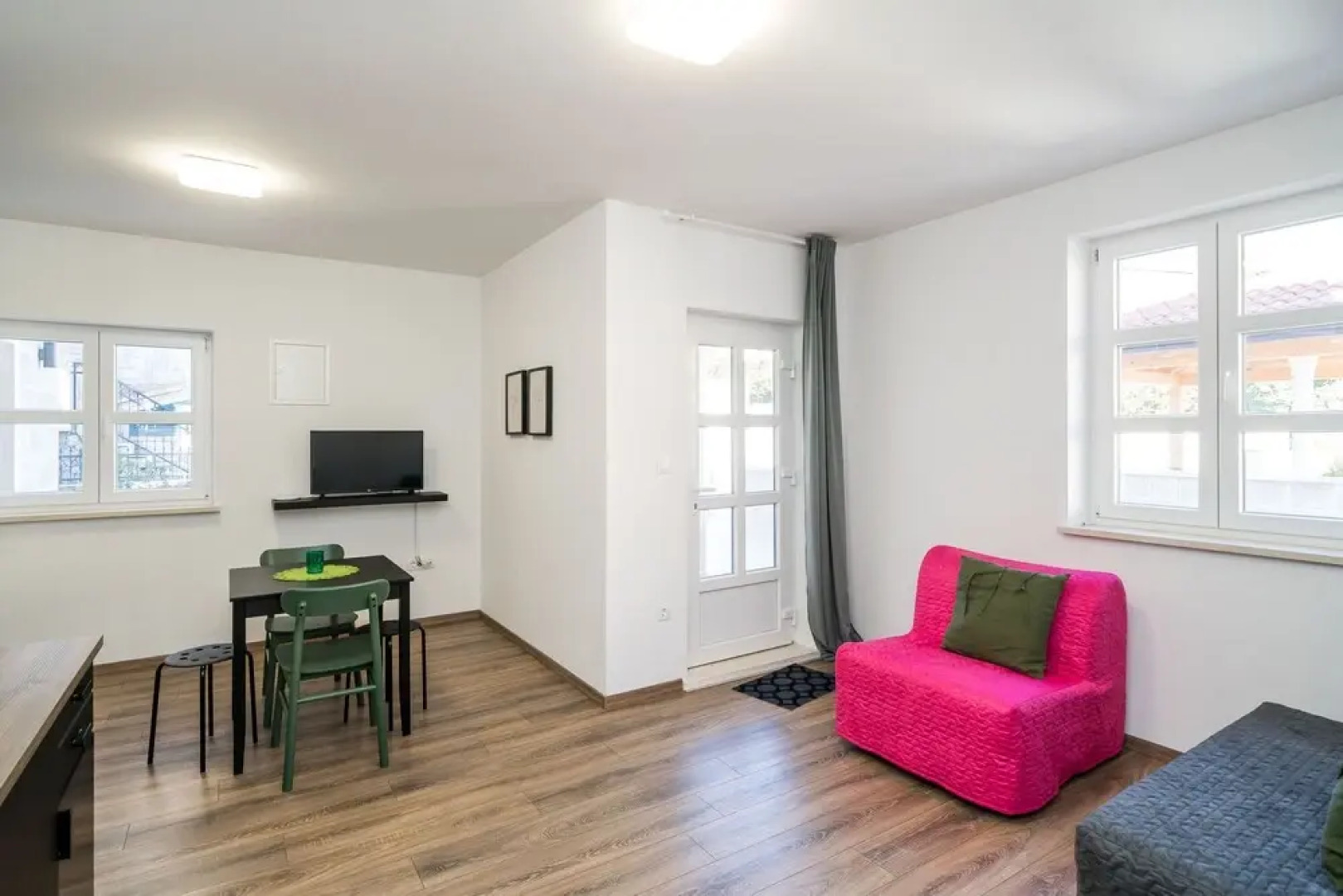 Residence & Pool Villa Schwarz Suites