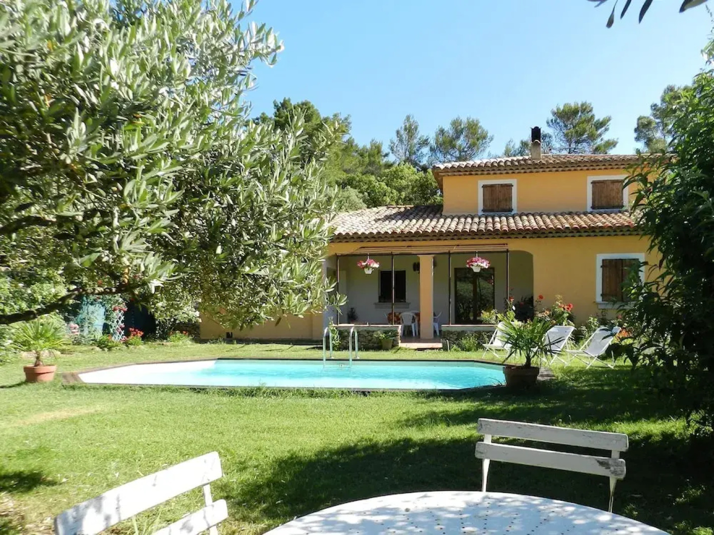 Sweet Holiday Home With a Large Lawn, Swimming Pool, Privacy and Close to Cute Villages