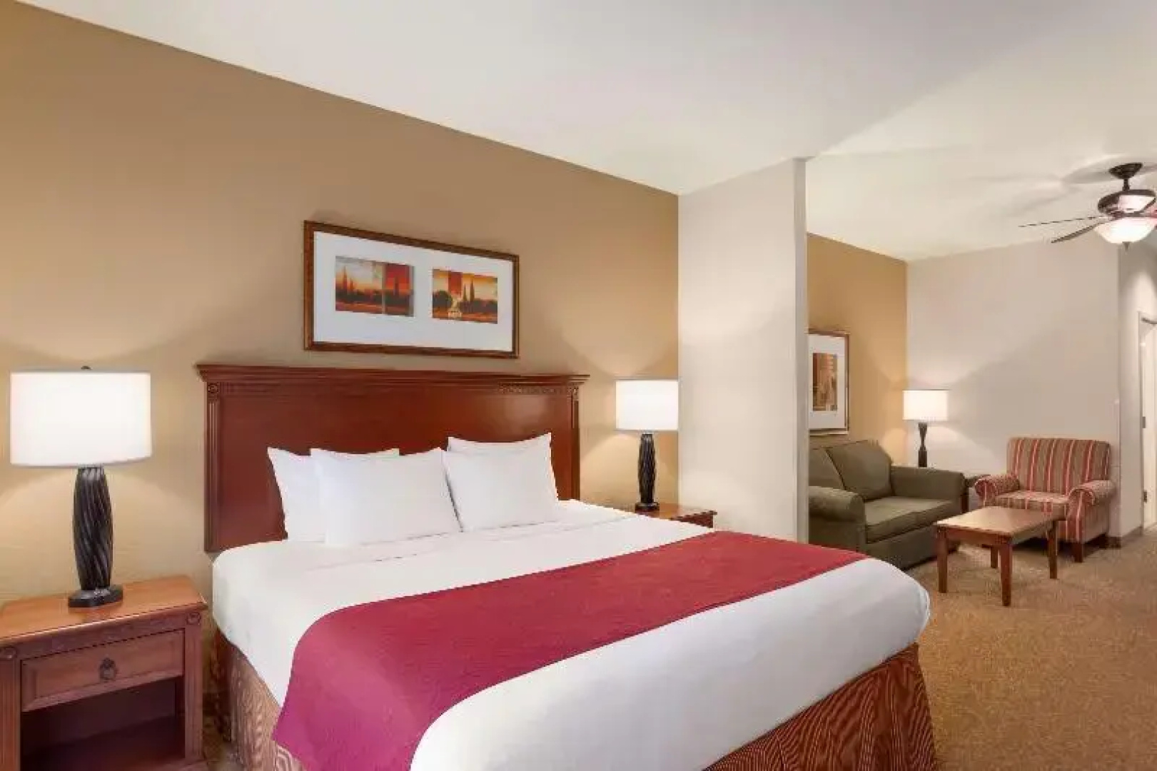 Country Inn & Suites Harrisburg@ Union Deposit Rd.