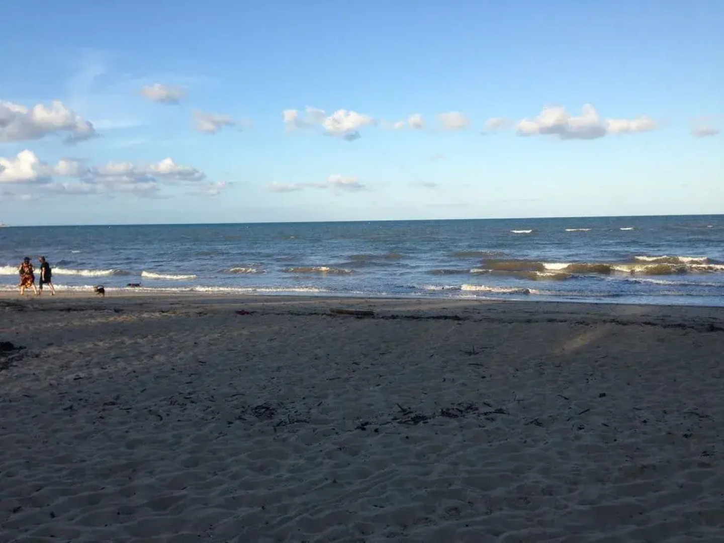 Golden Sands Beachfront Resort