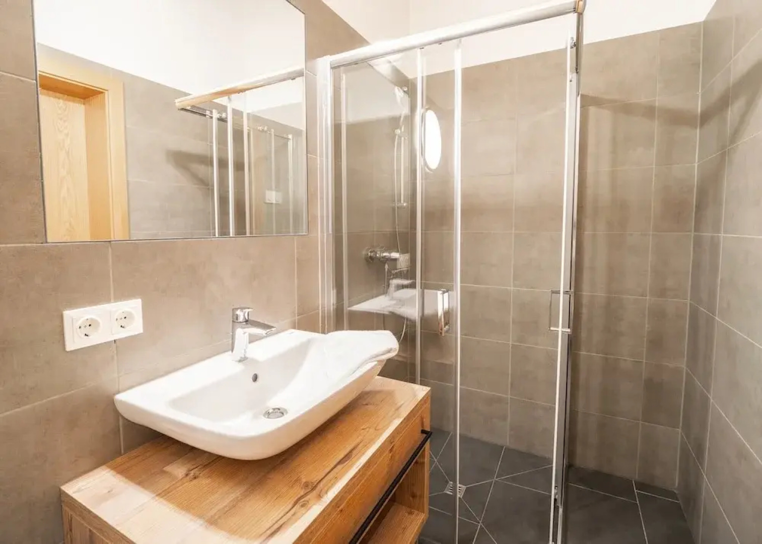 Spacious 4-bedroom Penthouse in Katschberghohe