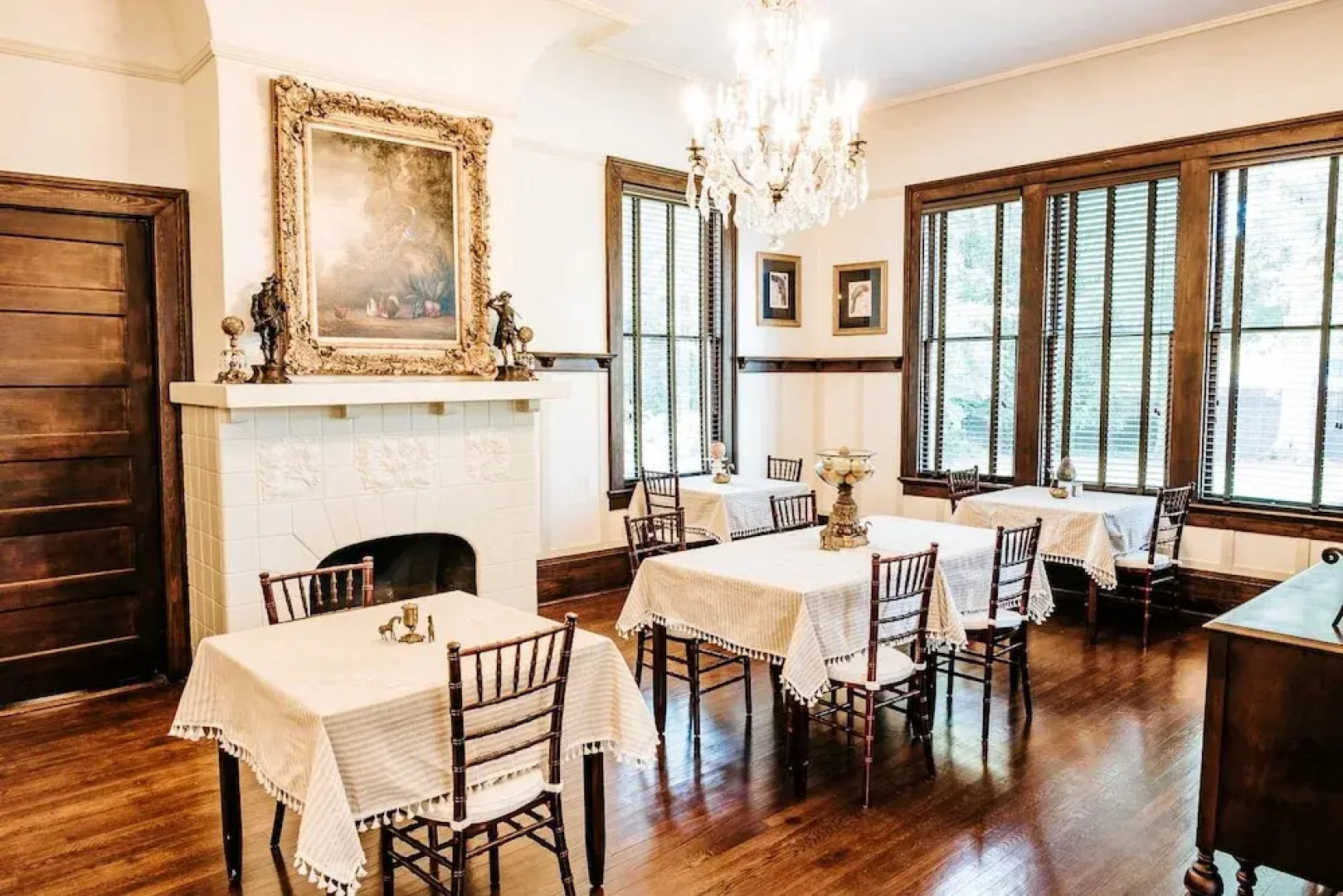 Heritage House Bed & Breakfast - Boutique Adults-Only Inn