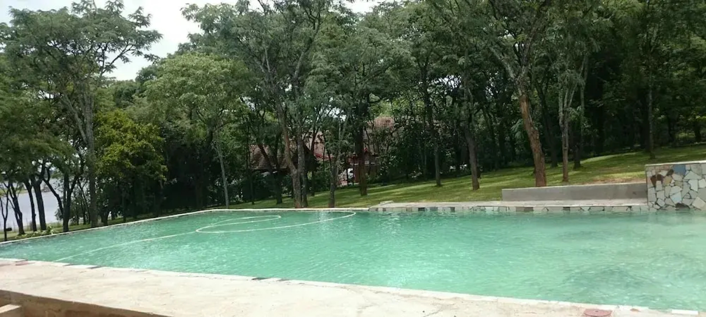 Daisy Executive Lodge