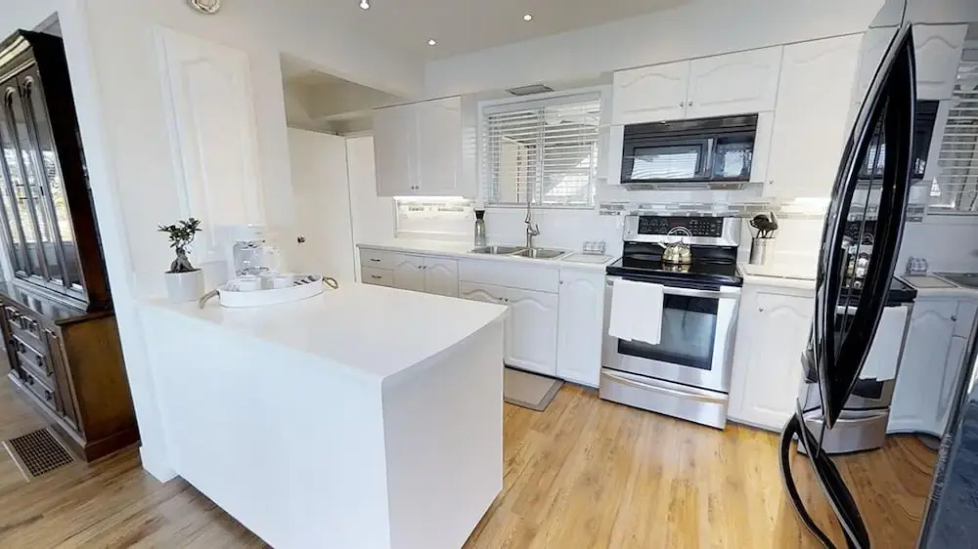 Sea Breeze Ocean Front Home