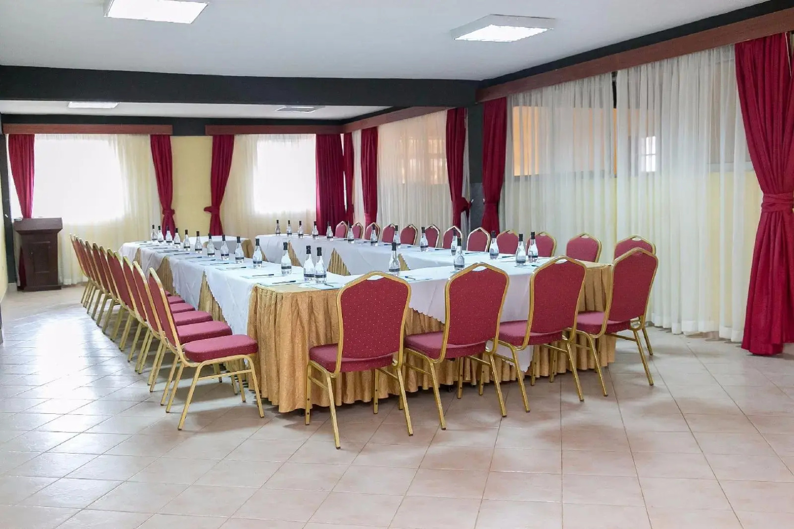 The Coconut Grill Hotel