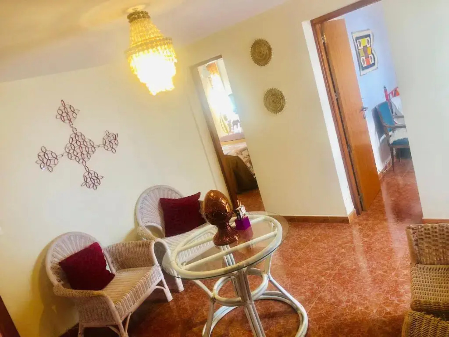 GRAN CASA con TERRAZA a 3 min Playa con Wifi - rodeada de servicios