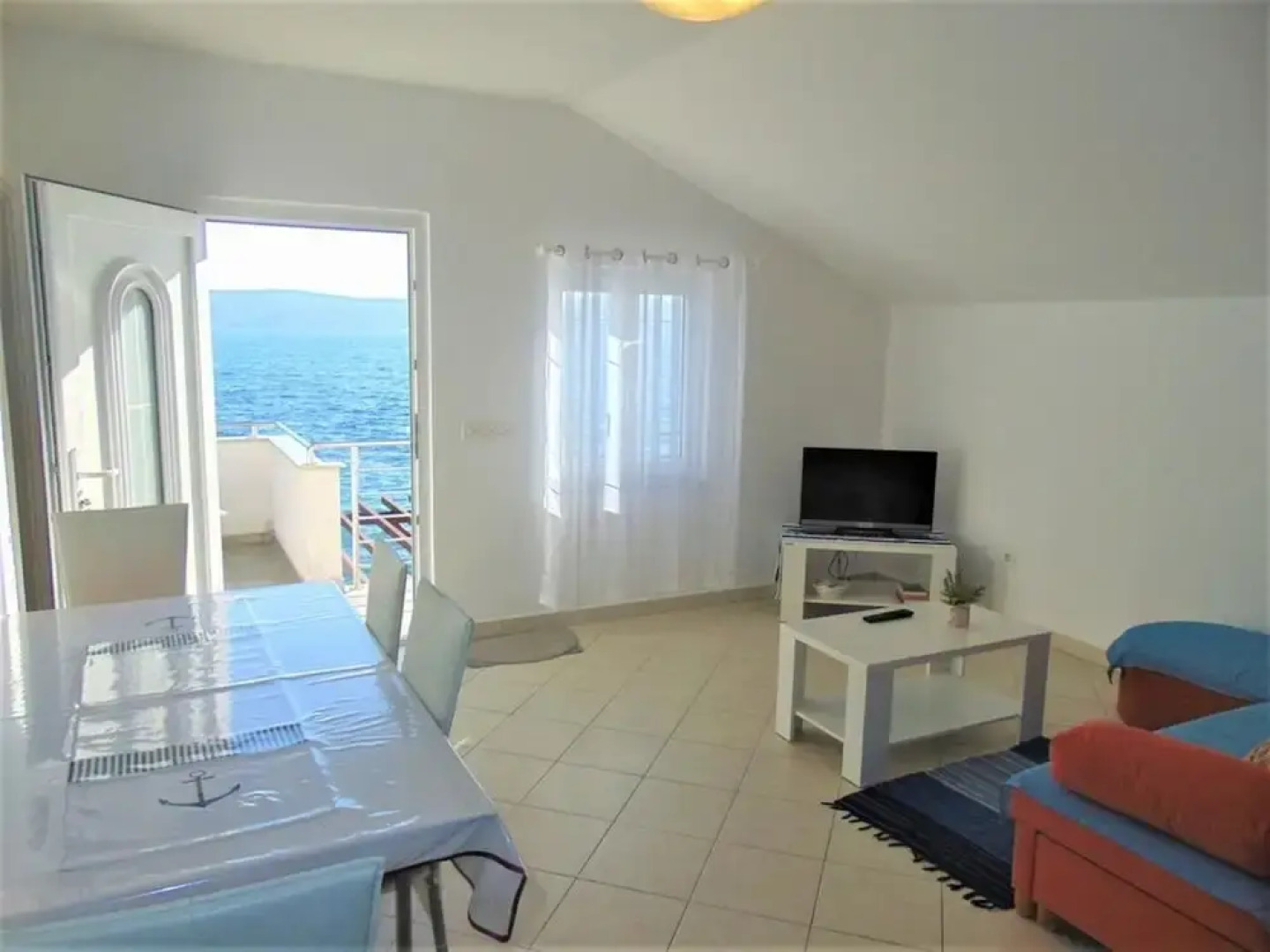 Amazing 2 Storey Holiday Home With 120m Roof Terrace, Directly on the Beach