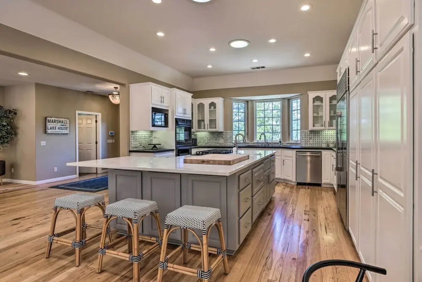 Gorgeous Lakehouse w/ Hot Tub & Waterfall Oasis!