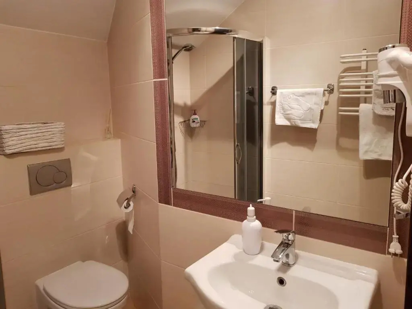 Pokoje Hotelowe Figaro