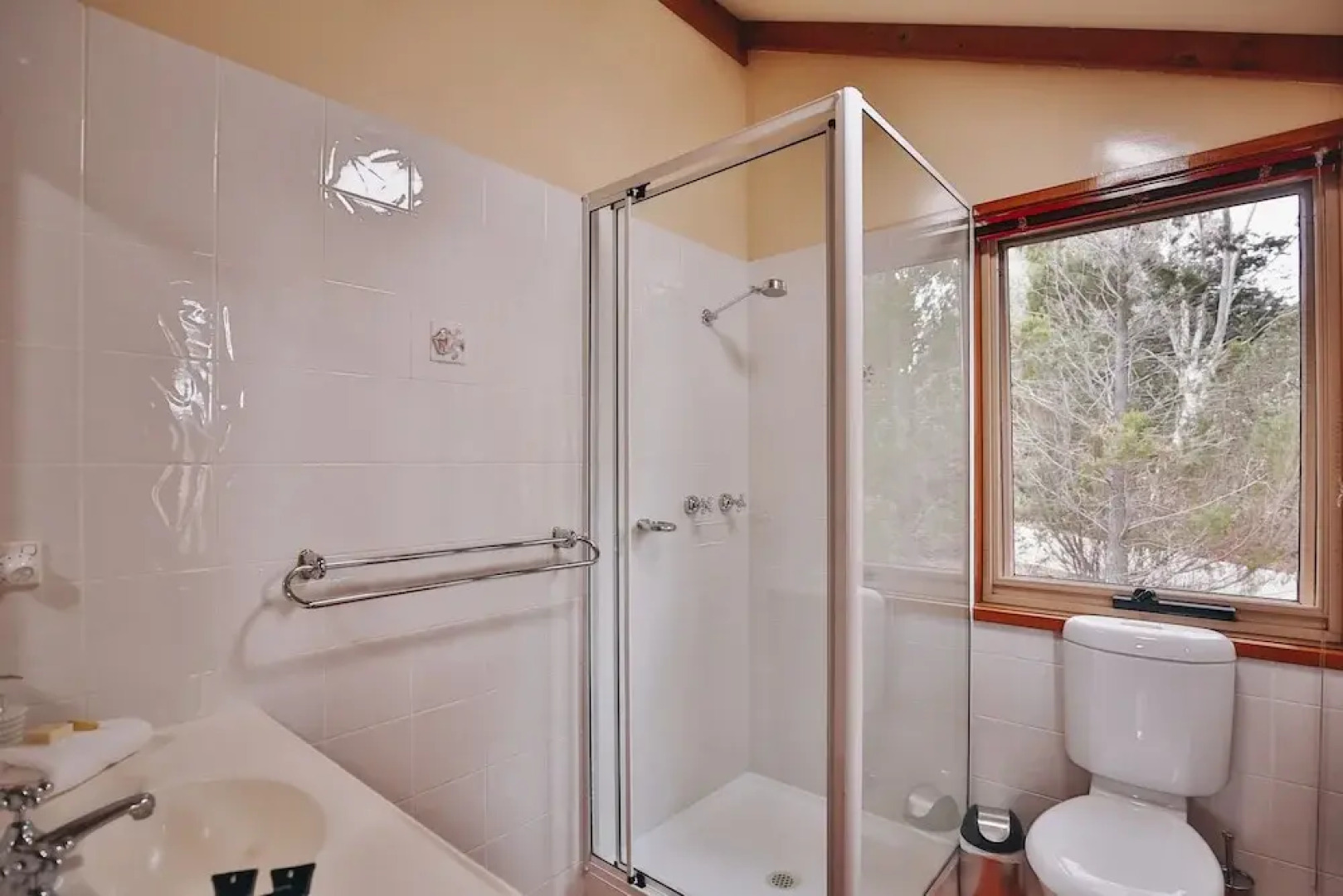 Edzell - Stunning Waterfront Home