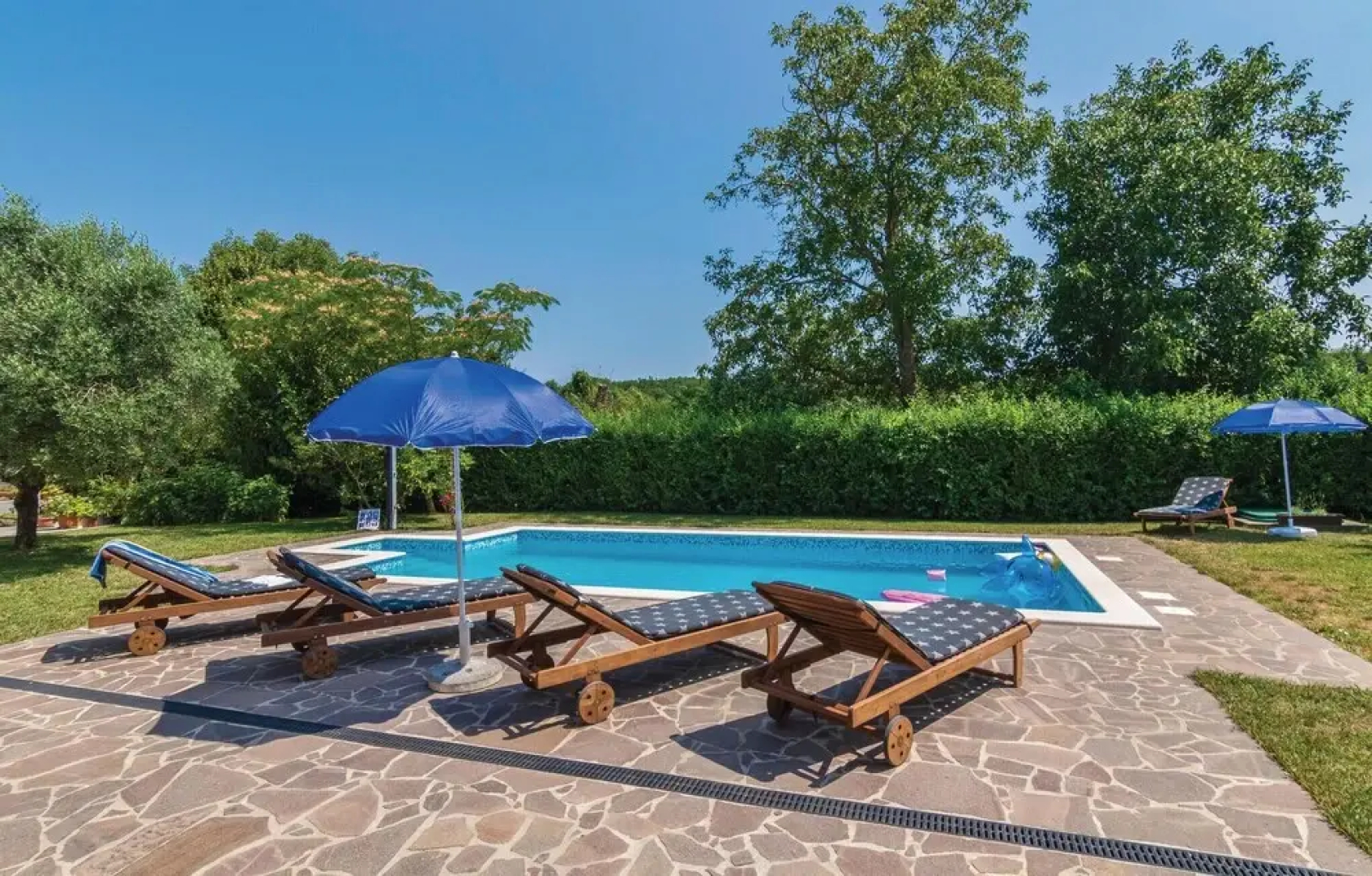 Nice Home in Ruzici With Wifi and 3 Bedrooms