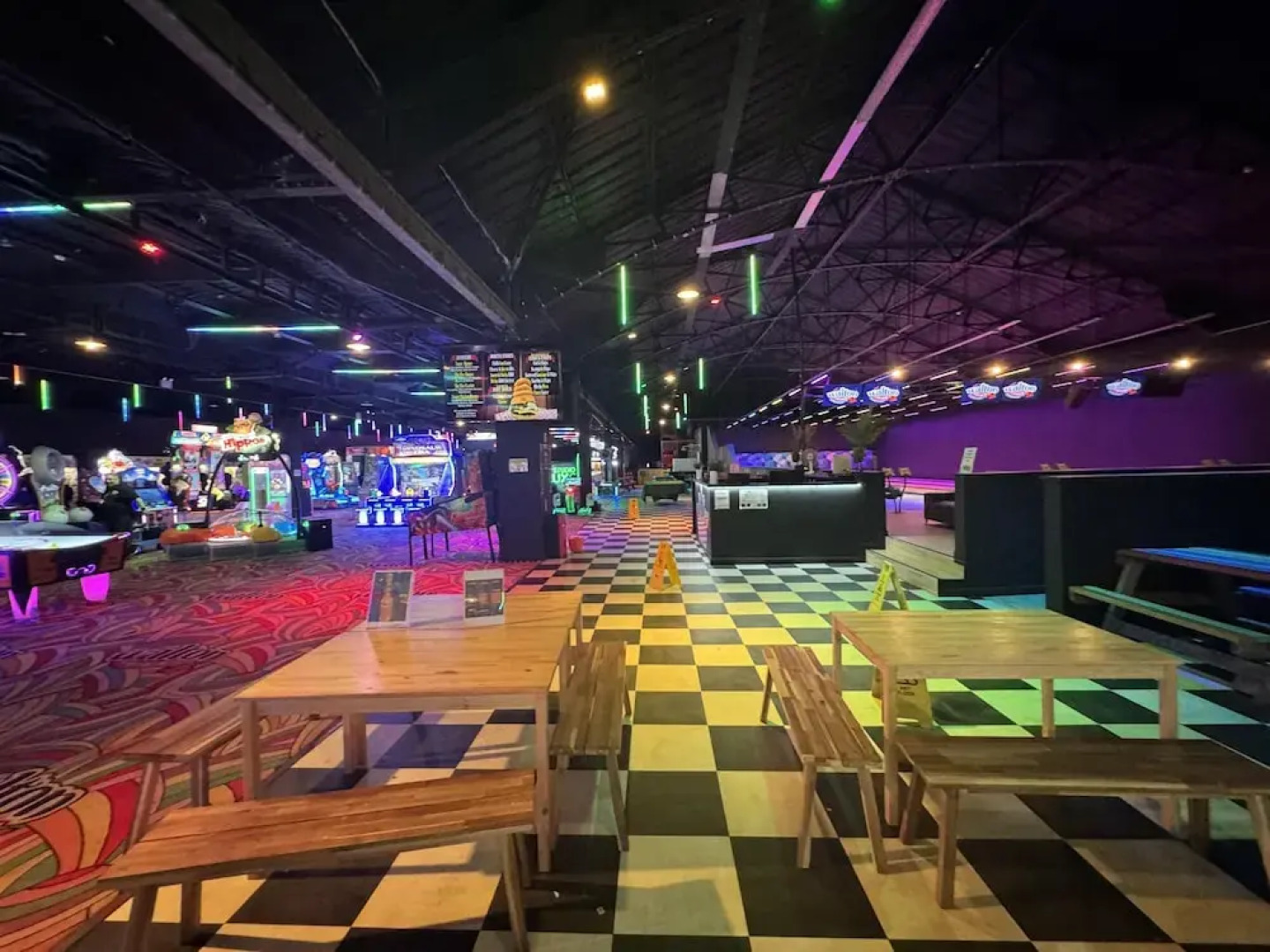 Gorgeous Spacious Apartment With Sea View