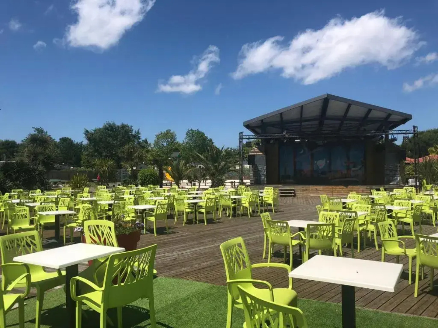 MOBIL HOME 43 dans Camping 4 Etoiles