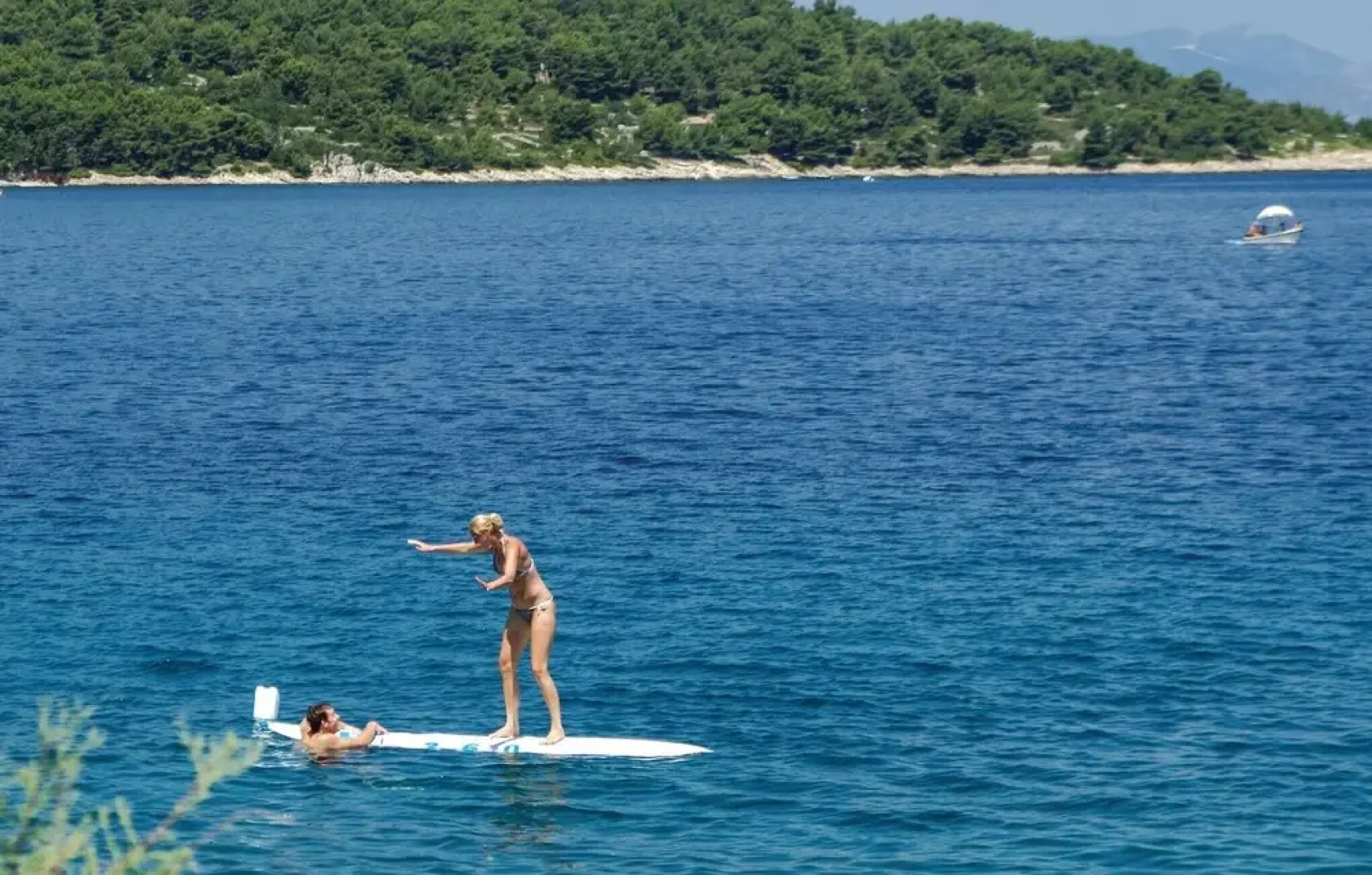 Beautiful Home in Grohote With Wifi, 4 Bedrooms and Sauna