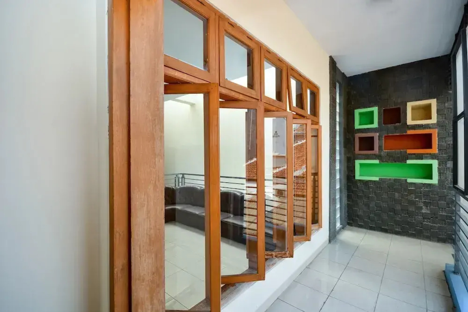 The Flash Residence by OYO Rooms