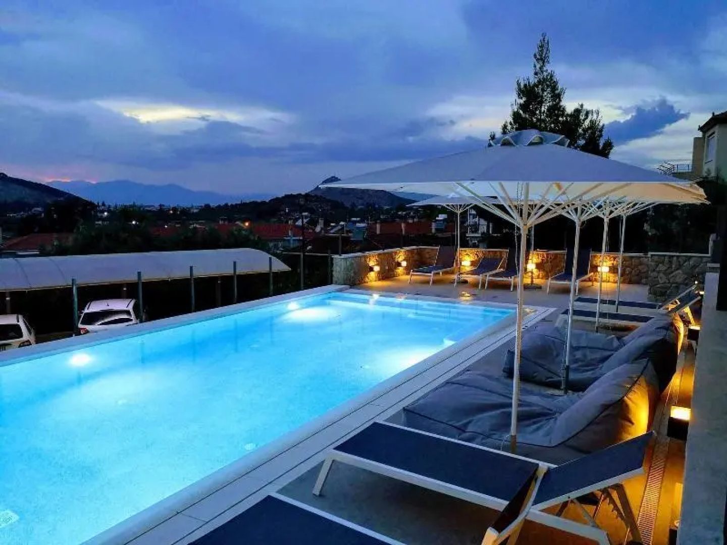 Andrews Luxury Residence