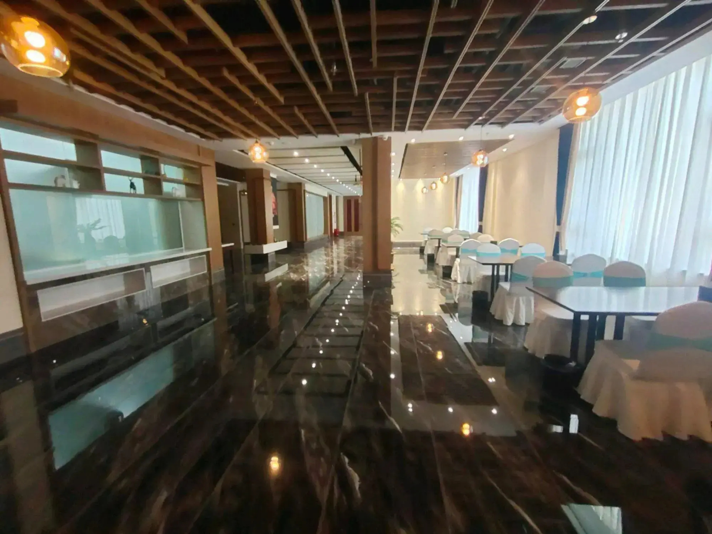 Hailong Hotel (Wanda Plaza Pang Xuchang East Station)