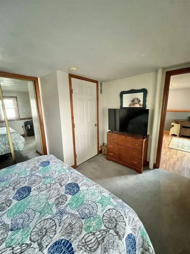 Sebago Escape Limit 12 5 Bedroom Home by RedAwning