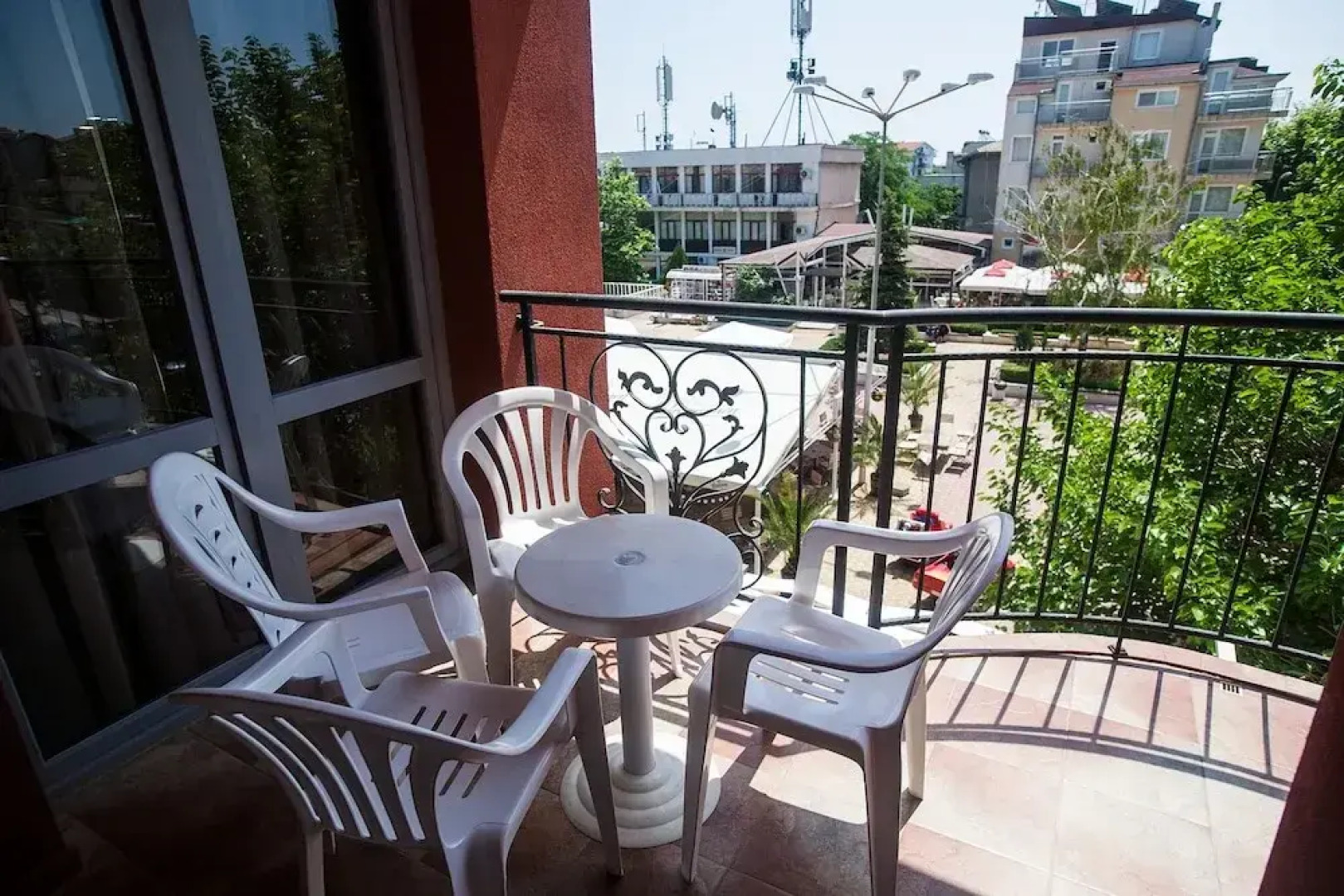 Red Hotel - Lozenetz