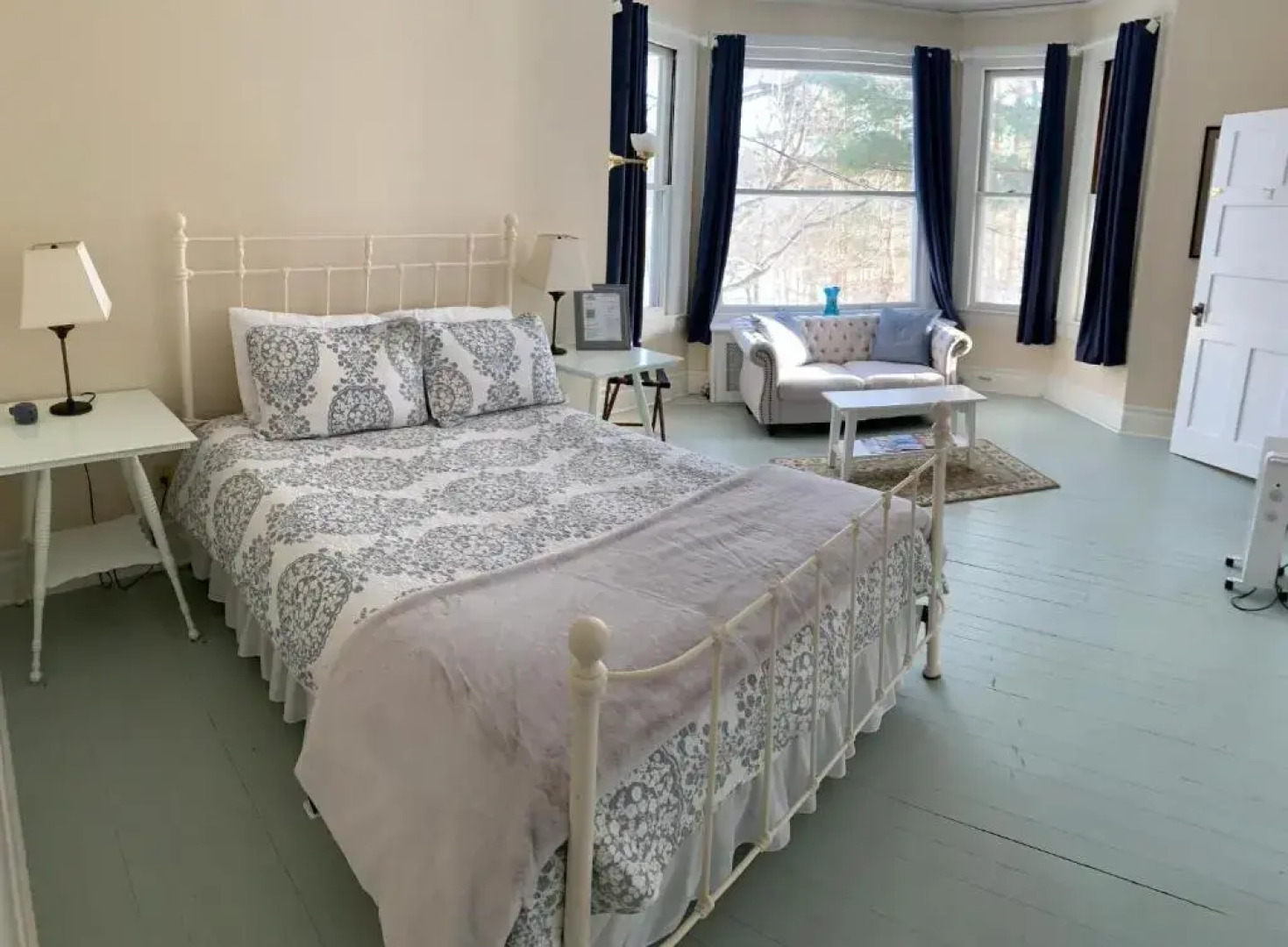 Franklin Manor Bed & Breakfast