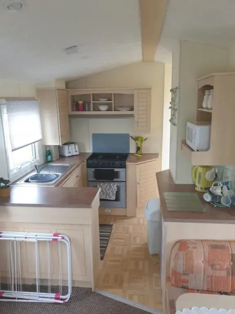 4 BERTH CARAVAN SILVER BEACH INGOLDMELLS number 90