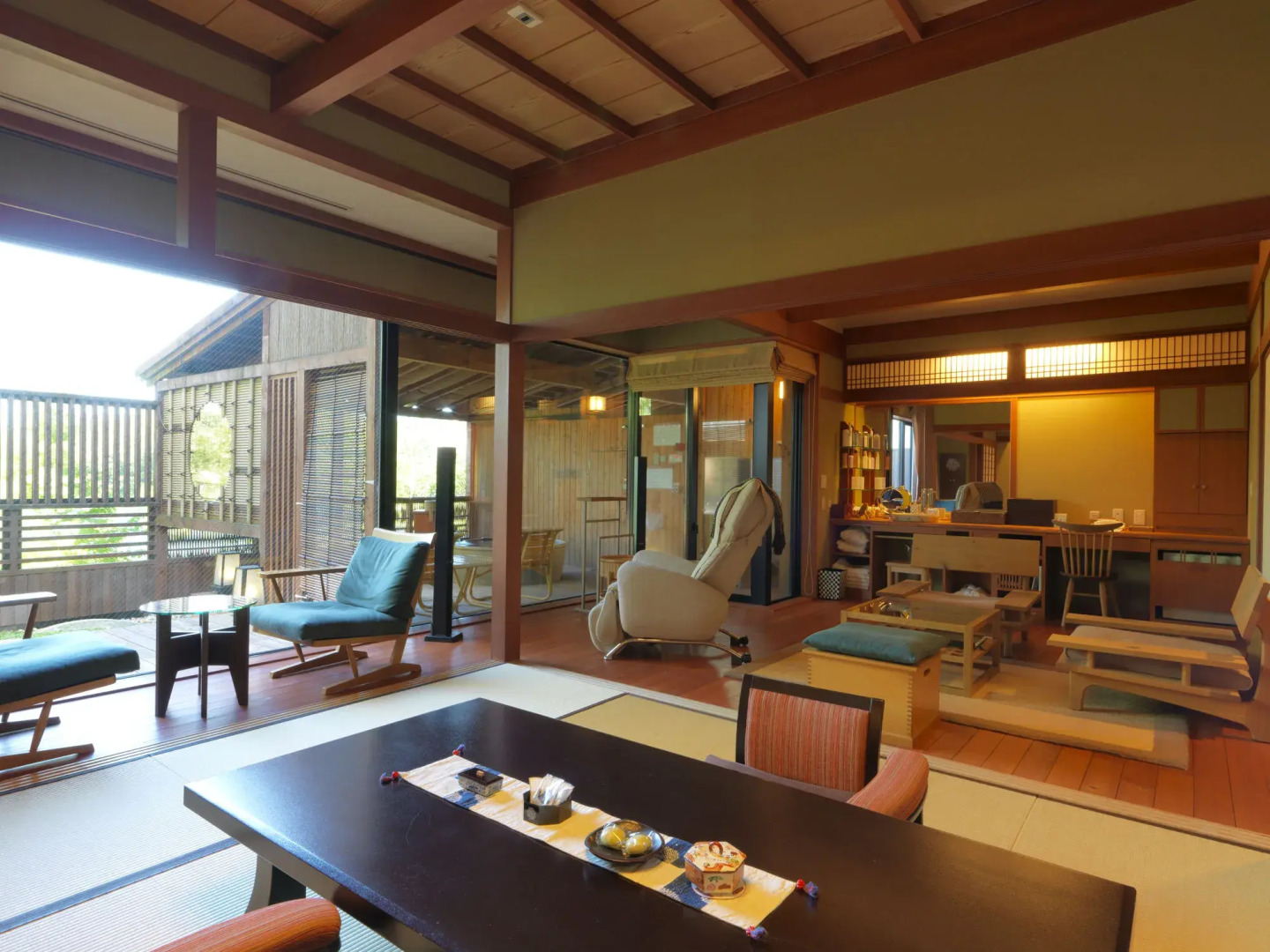 Akan Tsuruga Bessou HINANOZA