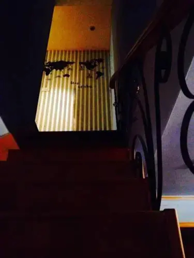 Zhongba Youth Hostel