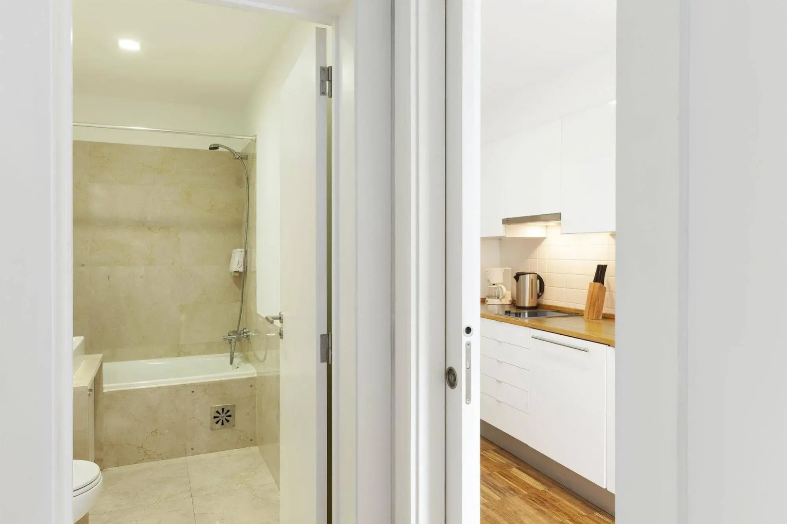 Hello Lisbon Bairro Alto Apartments
