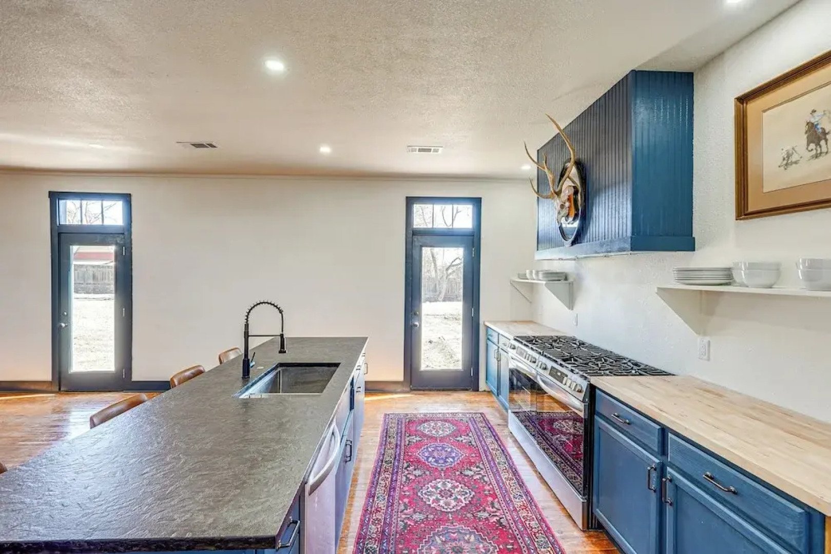 4 Mi to Davis Mountains State Park: Family Retreat